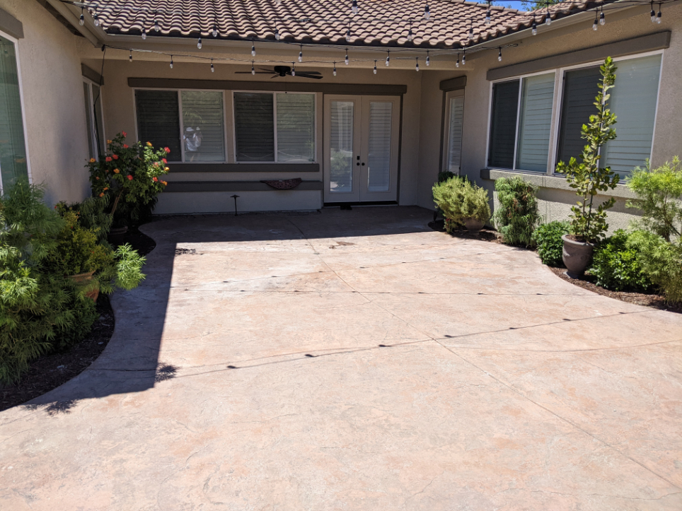 Flagstone Pressure Washing in Riverside, CA