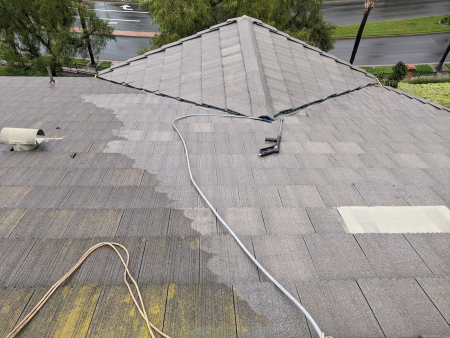 Roof Cleaning in Riverside, California
