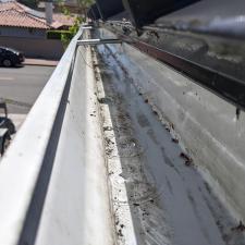 costa-mesa-gutter-cleaning 8