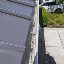 costa-mesa-gutter-cleaning 7