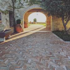 Brick-Driveway-and-Backyard-Pressure-Washing-in-Newport-Beach-CA 3