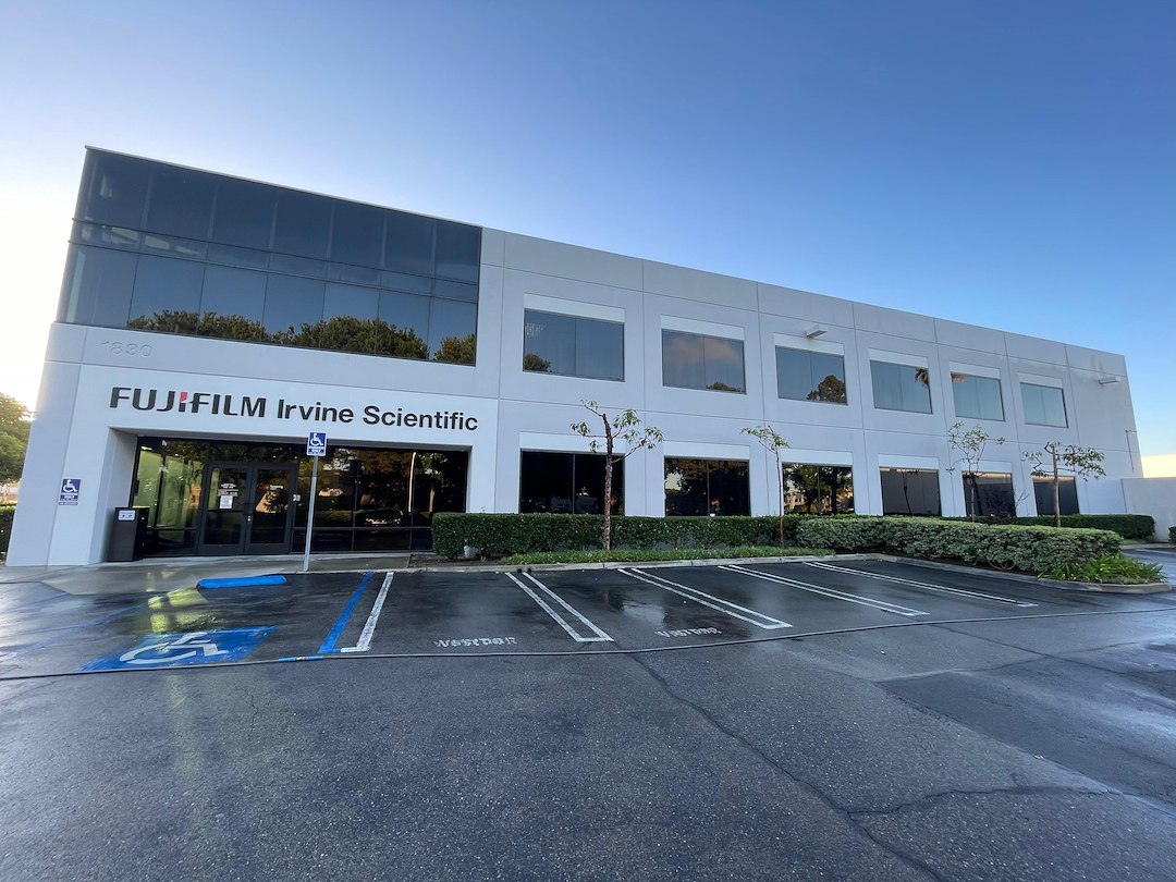 Commercial Building Washing & Curb Appeal Makeovers in Costa Mesa, California 