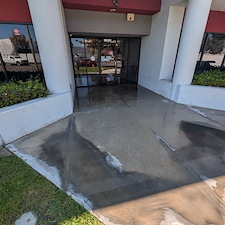 Commercial-building-washing-and-concrete-pressure-washing-in-Orange-California 2