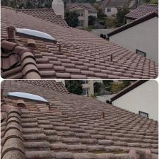 Roof-Cleaning-in-Tustin-CA-1 2