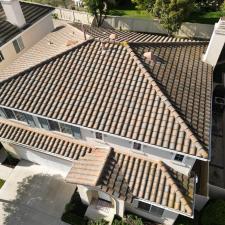 Roof-washing-roof-soft-washing-tile-cleaning-in-Irvine-California 4